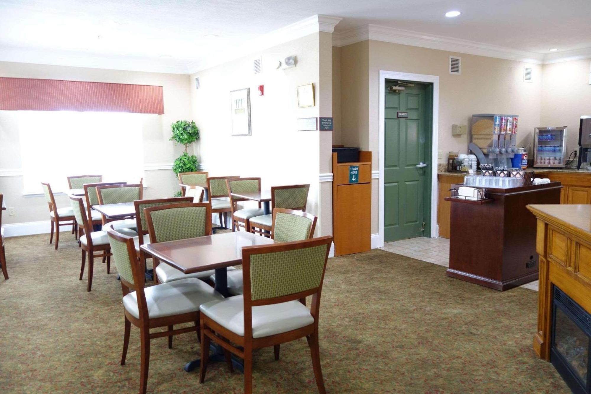 Country Inn & Suites By Radisson, Biloxi-Ocean Springs, Ms Екстер'єр фото